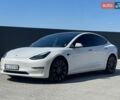 Білий Тесла Модель 3, об'ємом двигуна 0 л та пробігом 68 тис. км за 26800 $, фото 1 на Automoto.ua