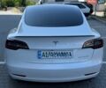Білий Тесла Модель 3, об'ємом двигуна 0 л та пробігом 74 тис. км за 21299 $, фото 3 на Automoto.ua