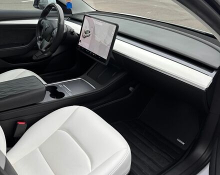 Белый Тесла Модель 3, объемом двигателя 0 л и пробегом 81 тыс. км за 21000 $, фото 12 на Automoto.ua