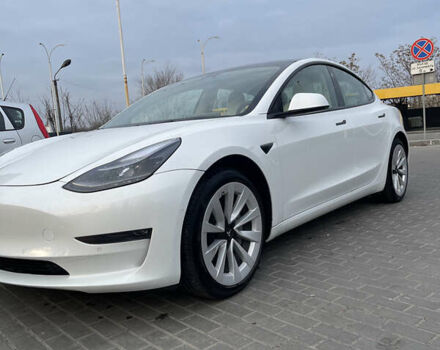 Білий Тесла Модель 3, об'ємом двигуна 0 л та пробігом 15 тис. км за 21900 $, фото 2 на Automoto.ua