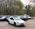Білий Тесла Модель 3, об'ємом двигуна 0 л та пробігом 99 тис. км за 19499 $, фото 1 на Automoto.ua
