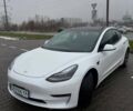 Білий Тесла Модель 3, об'ємом двигуна 0 л та пробігом 73 тис. км за 18100 $, фото 1 на Automoto.ua