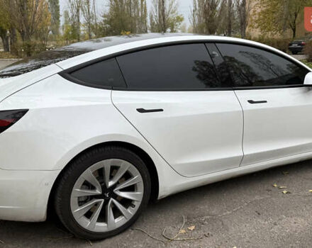 Белый Тесла Модель 3, объемом двигателя 0 л и пробегом 71 тыс. км за 20300 $, фото 1 на Automoto.ua