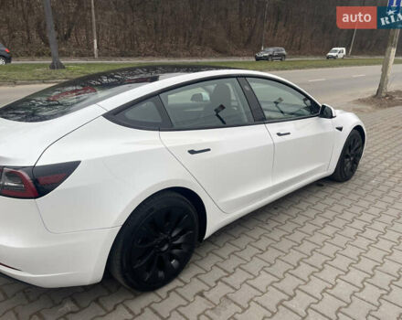 Белый Тесла Модель 3, объемом двигателя 0 л и пробегом 95 тыс. км за 22500 $, фото 10 на Automoto.ua