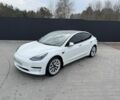 Білий Тесла Модель 3, об'ємом двигуна 0 л та пробігом 43 тис. км за 20850 $, фото 2 на Automoto.ua