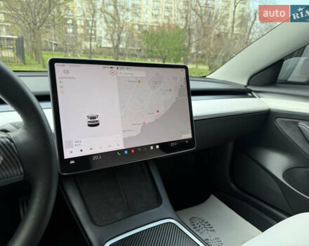 Белый Тесла Модель 3, объемом двигателя 0 л и пробегом 60 тыс. км за 22900 $, фото 34 на Automoto.ua