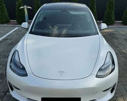 Белый Тесла Модель 3, объемом двигателя 0 л и пробегом 37 тыс. км за 17000 $, фото 2 на Automoto.ua