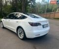 Білий Тесла Модель 3, об'ємом двигуна 0 л та пробігом 111 тис. км за 20700 $, фото 7 на Automoto.ua