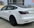 Белый Тесла Модель 3, объемом двигателя 0 л и пробегом 90 тыс. км за 21000 $, фото 3 на Automoto.ua