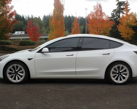 Белый Тесла Модель 3, объемом двигателя 0 л и пробегом 29 тыс. км за 9100 $, фото 3 на Automoto.ua