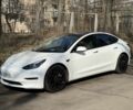 Білий Тесла Модель 3, об'ємом двигуна 0 л та пробігом 72 тис. км за 23499 $, фото 1 на Automoto.ua