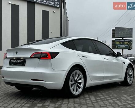 Белый Тесла Модель 3, объемом двигателя 0 л и пробегом 35 тыс. км за 24699 $, фото 12 на Automoto.ua
