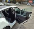 Белый Тесла Модель 3, объемом двигателя 0 л и пробегом 180 тыс. км за 20200 $, фото 35 на Automoto.ua