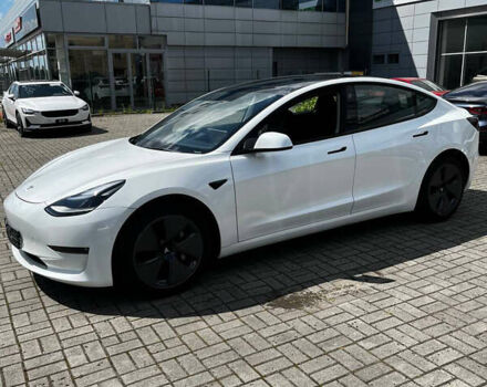 Білий Тесла Модель 3, об'ємом двигуна 0 л та пробігом 33 тис. км за 24500 $, фото 7 на Automoto.ua