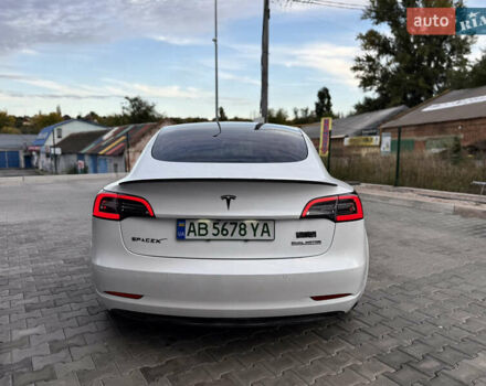 Белый Тесла Модель 3, объемом двигателя 0 л и пробегом 70 тыс. км за 22600 $, фото 15 на Automoto.ua