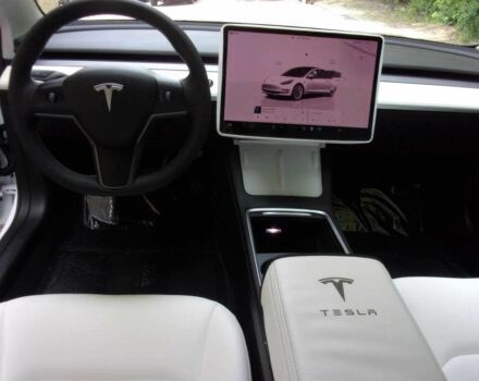 Білий Тесла Модель 3, об'ємом двигуна 0 л та пробігом 25 тис. км за 7560 $, фото 5 на Automoto.ua