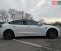 Белый Тесла Модель 3, объемом двигателя 0 л и пробегом 118 тыс. км за 21999 $, фото 17 на Automoto.ua