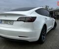 Белый Тесла Модель 3, объемом двигателя 0 л и пробегом 48 тыс. км за 22000 $, фото 4 на Automoto.ua