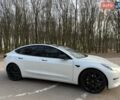 Белый Тесла Модель 3, объемом двигателя 0 л и пробегом 94 тыс. км за 21800 $, фото 2 на Automoto.ua
