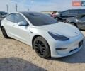 Белый Тесла Модель 3, объемом двигателя 0 л и пробегом 61 тыс. км за 7000 $, фото 3 на Automoto.ua