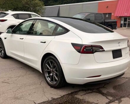 Білий Тесла Модель 3, об'ємом двигуна 0 л та пробігом 25 тис. км за 8796 $, фото 2 на Automoto.ua