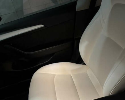 Білий Тесла Модель 3, об'ємом двигуна 0 л та пробігом 81 тис. км за 24950 $, фото 6 на Automoto.ua