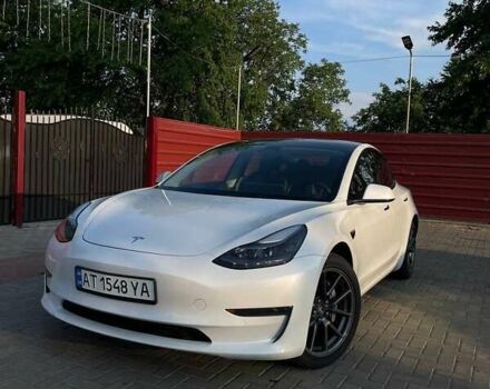 Білий Тесла Модель 3, об'ємом двигуна 0 л та пробігом 157 тис. км за 18650 $, фото 8 на Automoto.ua