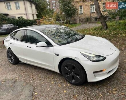 Тесла Модель 3 2022 у Києві на Automoto.ua Білий Тесла Модель 3, об'ємом двигуна 0 л та пробігом 64 тис. км за 14700 $, фото 23 на Automoto.ua
