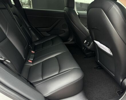 Білий Тесла Модель 3, об'ємом двигуна 0 л та пробігом 31 тис. км за 20900 $, фото 22 на Automoto.ua