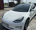 Білий Тесла Модель 3, об'ємом двигуна 0 л та пробігом 80 тис. км за 21700 $, фото 2 на Automoto.ua