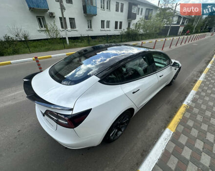 Белый Тесла Модель 3, объемом двигателя 0 л и пробегом 53 тыс. км за 19900 $, фото 12 на Automoto.ua