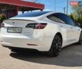 Білий Тесла Модель 3, об'ємом двигуна 0 л та пробігом 46 тис. км за 23900 $, фото 6 на Automoto.ua