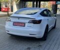 Белый Тесла Модель 3, объемом двигателя 0 л и пробегом 105 тыс. км за 21999 $, фото 22 на Automoto.ua