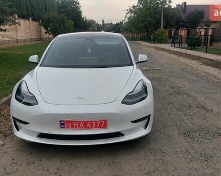 Тесла Модель 3 2022 в Луцке на Automoto.ua Белый Тесла Модель 3, объемом двигателя 0 л и пробегом 33 тыс. км за 21000 $, фото 5 на Automoto.ua