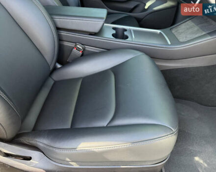 Белый Тесла Модель 3, объемом двигателя 0 л и пробегом 13 тыс. км за 23500 $, фото 15 на Automoto.ua