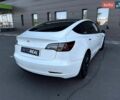Білий Тесла Модель 3, об'ємом двигуна 0 л та пробігом 90 тис. км за 19900 $, фото 24 на Automoto.ua