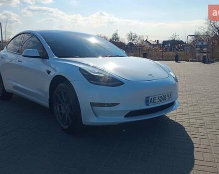 Білий Тесла Модель 3, об'ємом двигуна 0 л та пробігом 14 тис. км за 27200 $, фото 5 на Automoto.ua