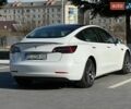 Белый Тесла Модель 3, объемом двигателя 0 л и пробегом 130 тыс. км за 16950 $, фото 5 на Automoto.ua