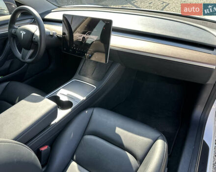 Тесла Модель 3 2022 в Ивано-Франковске на Automoto.ua Белый Тесла Модель 3, объемом двигателя 0 л и пробегом 94 тыс. км за 22000 $, фото 25 на Automoto.ua
