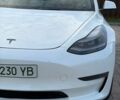 Белый Тесла Модель 3, объемом двигателя 0 л и пробегом 83 тыс. км за 20200 $, фото 34 на Automoto.ua
