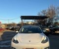 Білий Тесла Модель 3, об'ємом двигуна 0 л та пробігом 95 тис. км за 16800 $, фото 1 на Automoto.ua