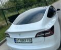 Белый Тесла Модель 3, объемом двигателя 0 л и пробегом 75 тыс. км за 21800 $, фото 6 на Automoto.ua