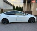 Белый Тесла Модель 3, объемом двигателя 0 л и пробегом 99 тыс. км за 23500 $, фото 22 на Automoto.ua