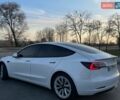Білий Тесла Модель 3, об'ємом двигуна 0 л та пробігом 83 тис. км за 20700 $, фото 8 на Automoto.ua
