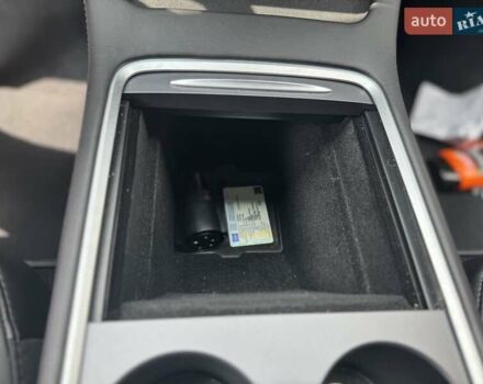 Білий Тесла Модель 3, об'ємом двигуна 0 л та пробігом 39 тис. км за 21200 $, фото 45 на Automoto.ua