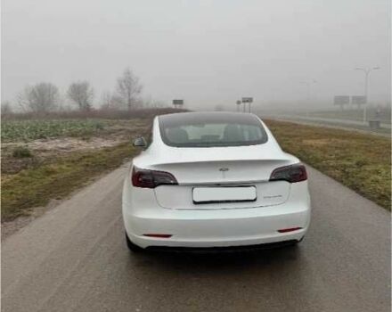 Тесла Модель 3 2022 в Киеве на Automoto.ua Белый Тесла Модель 3, объемом двигателя 0 л и пробегом 76 тыс. км за 12700 $, фото 4 на Automoto.ua