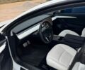 Белый Тесла Модель 3, объемом двигателя 0 л и пробегом 134 тыс. км за 21200 $, фото 3 на Automoto.ua