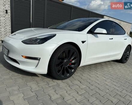 Белый Тесла Модель 3, объемом двигателя 0 л и пробегом 30 тыс. км за 23500 $, фото 1 на Automoto.ua
