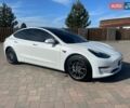 Белый Тесла Модель 3, объемом двигателя 0 л и пробегом 142 тыс. км за 22900 $, фото 9 на Automoto.ua