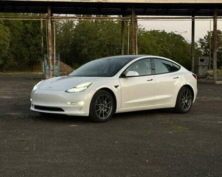 Тесла Модель 3 2022 у Кривому Розі на Automoto.ua Білий Тесла Модель 3, об'ємом двигуна 0 л та пробігом 144 тис. км за 18000 $, фото 9 на Automoto.ua
